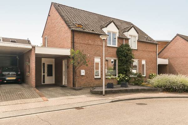 Woning Karel de Grotestraat 22 Sittard