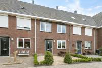 Woning Oosthoekweide 24 Hellevoetsluis