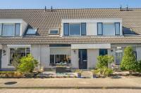 Woning Baron van Leydenstraat 12 Hellevoetsluis