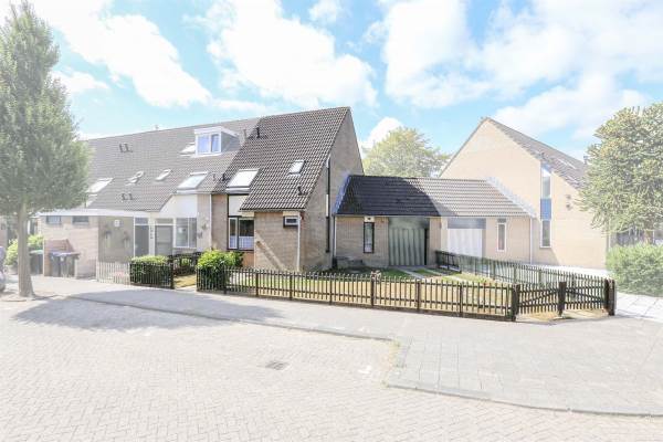 Woning IJzertijdkreek 13 Spijkenisse