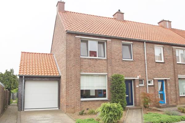 Woning Mgr. Feronstraat 1 Geleen