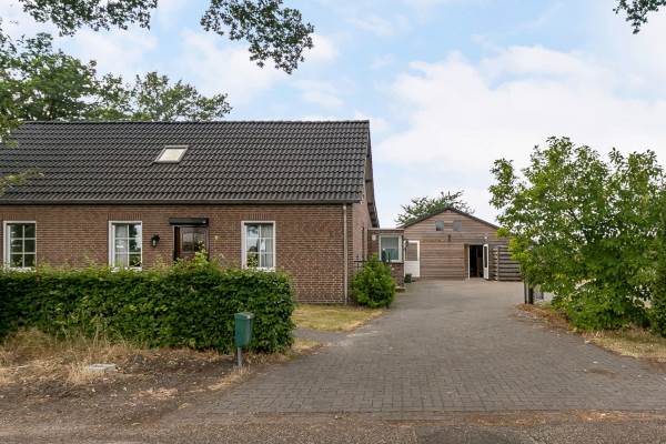 Woning Veenweg 8 America