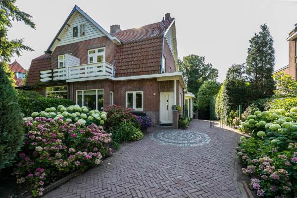 Woning Brederoodseweg 84 Santpoort-Zuid