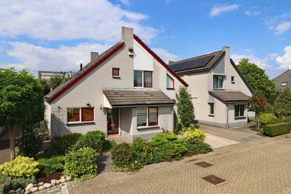 Woning James Grieve 24 Tiel