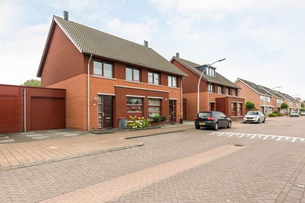 Woning Fonteinkruid 28 Hendrik-Ido-Ambacht