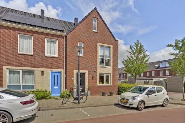 Woning Grote Waard 54 Zwaag