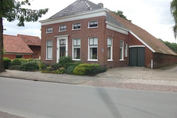 Woning Middenweg 88 Veendam