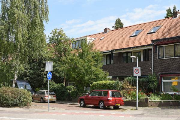 Woning Dr. P.J.H. Cuypersplein 6 Hilversum