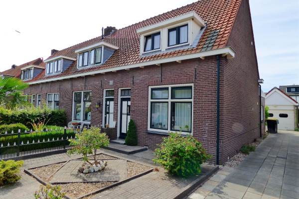 Woning Admiraal de Ruyterstraat 125 Oud-Beijerland