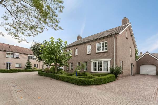 Woning President Van Rijenlaan 85 Hoeven