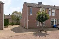 Woning Heiveldplein 15 Maasbracht