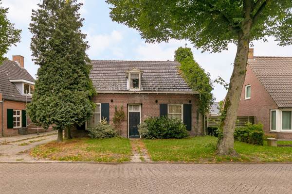 Woning Kerkstraat 8 Hooge Mierde