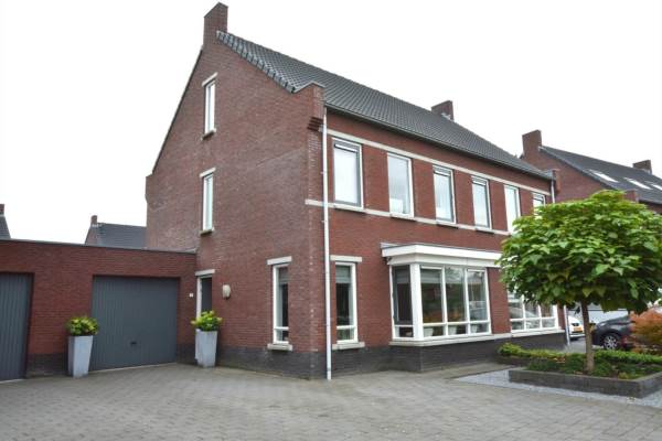Woning in d' Hoef 63 Hoogerheide