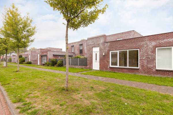 Woning Azaleastraat 12 Terneuzen