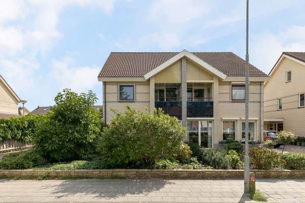 Woning Wielewaallaan 18 Tiel