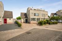 Woning Waardenburg 129 Hillegom