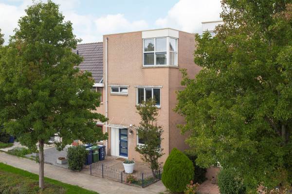 Woning Pereboomweg 67 Almere