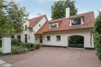 Woning Burgemeester Serrarisstraat 1 Heeze