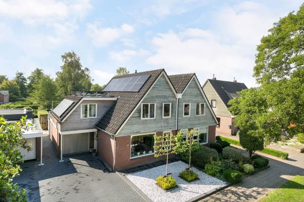 Woning Douwelaan 40 Oentsjerk
