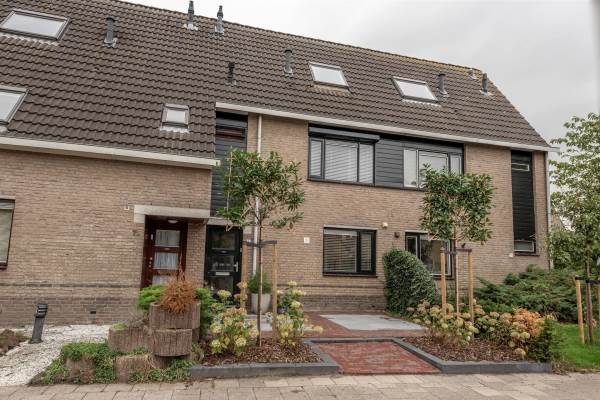 Woning Beetwortelweg 75 Oud-Beijerland