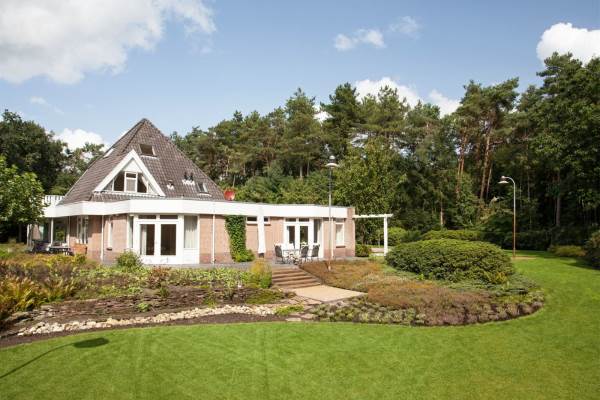 Woning Onder de Bos 161 Hulshorst
