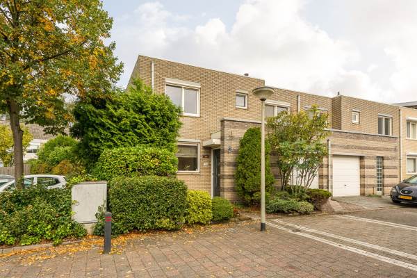 Woning Gustav Stresemannring 33 Vlaardingen