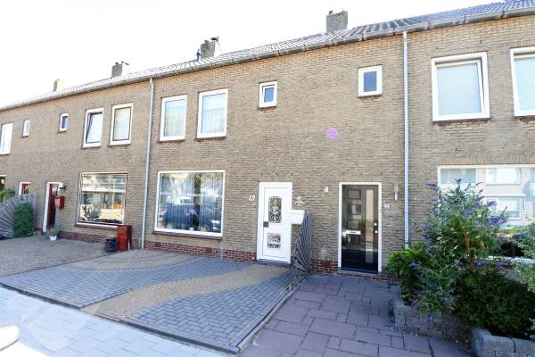 Woning De Ruyterstraat 49 Maasdijk