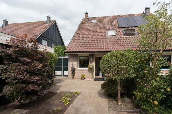 Woning Bernard van Beeklaan 76 Kortenhoef