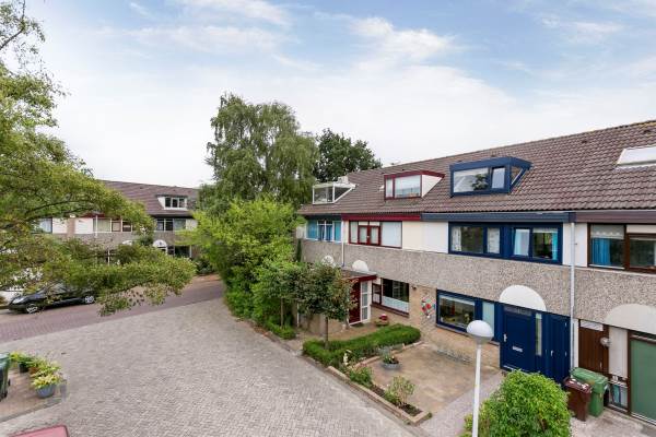 Woning Petuniadal 4 Leiden