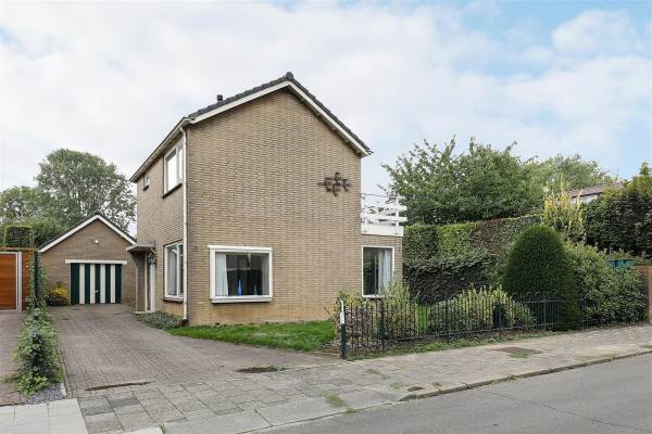 Woning Dokter de Sonnavillestraat 2 Winssen