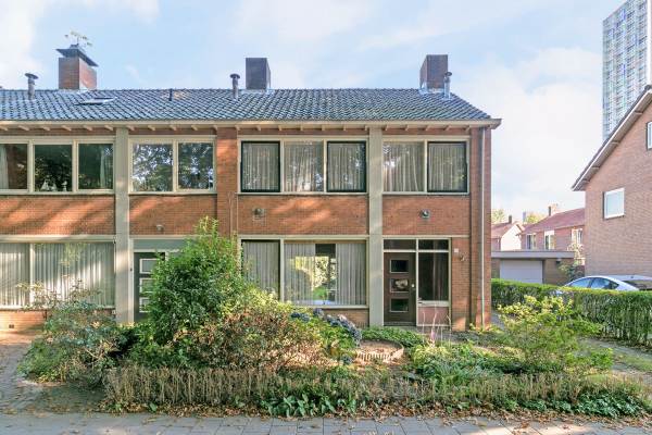 Woning Professor Gimbr&#2 3 Tilburg