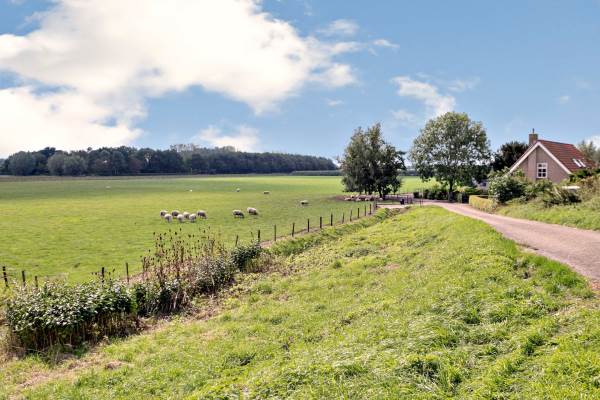 Woning Eerste Dijk 5 Sint-Maartensdijk