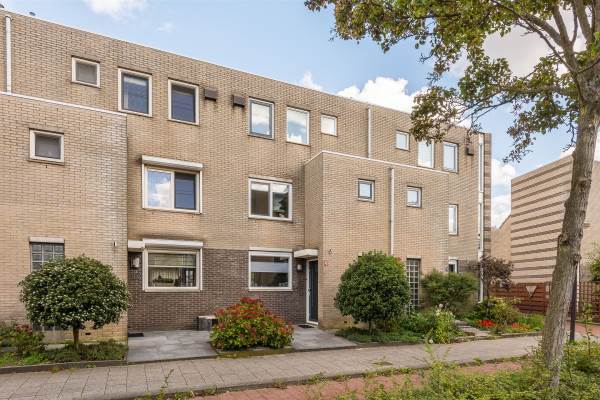 Woning Gustav Stresemannring 37 Vlaardingen