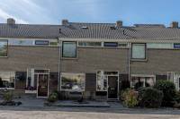 Woning Vincent van Goghplein 4 Oud-Beijerland