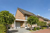 Woning Heer van Voorneweide 1 Hellevoetsluis