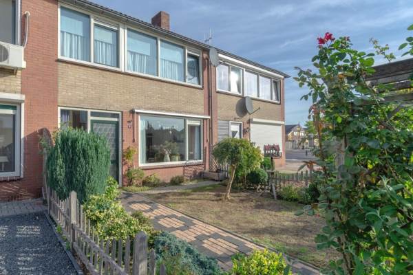 Woning Constantijnstraat 77 Vroomshoop
