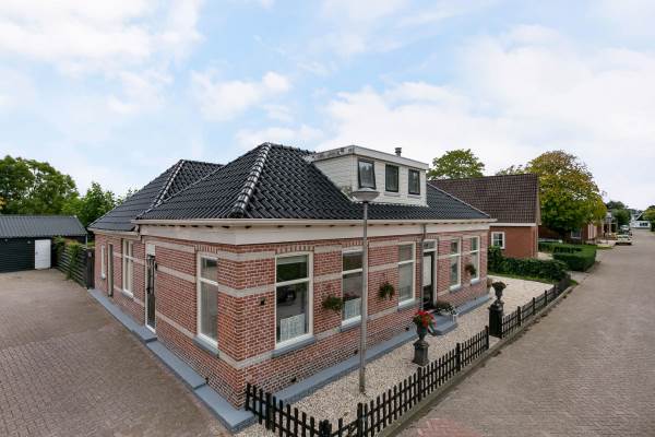 Woning M.H. Trompstraat 20 Roodeschool