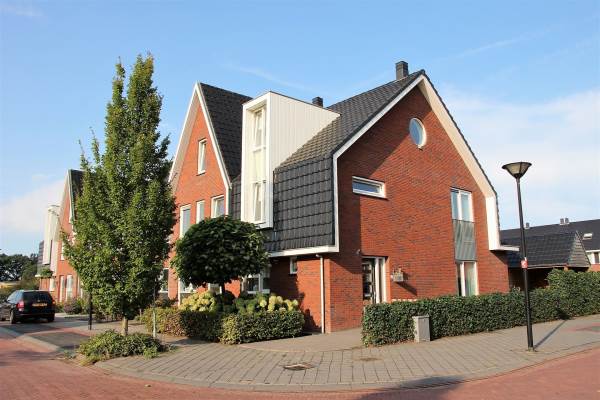 Woning Leeuwerikweide 2 Renswoude