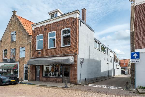 Woning Voorstraat 52 Dirksland