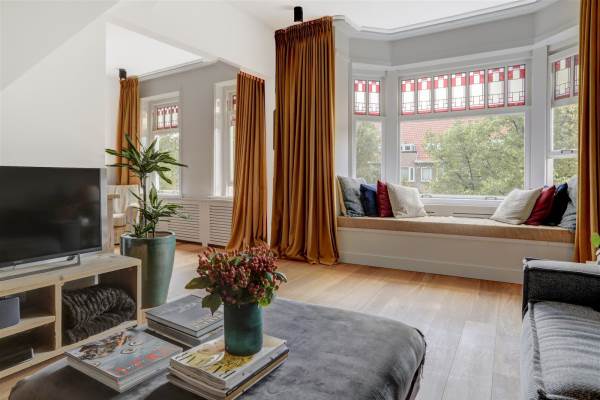 Woning Van Tuyll van Serooskerkenweg 53 Amsterdam