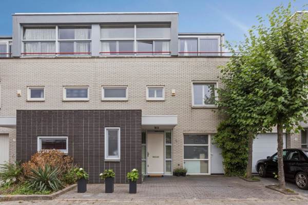 Woning Pyreneeën 9 Amsterdam