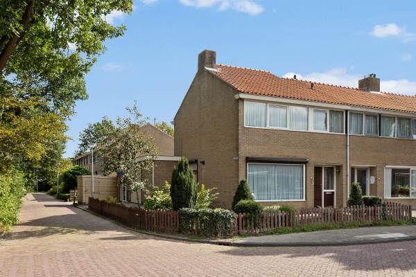 Woning Beukenlaan 1 Middenmeer