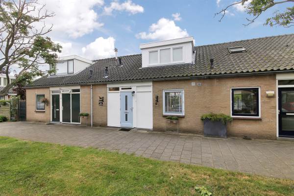 Woning Jan de Beyerhof 27 Ouderkerk aan de Amstel