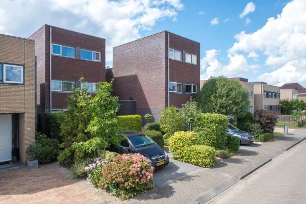 Woning Kapitein Robstraat 16 Almere