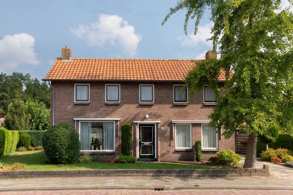 Woning Kruisstraat 2 Lemelerveld
