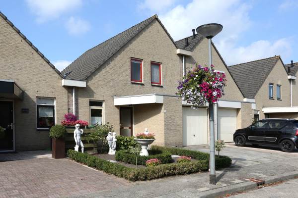 Woning Azaleastraat 18 Almere