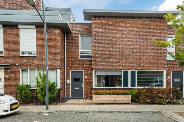 Woning Ambachtslaan 24 Assendelft