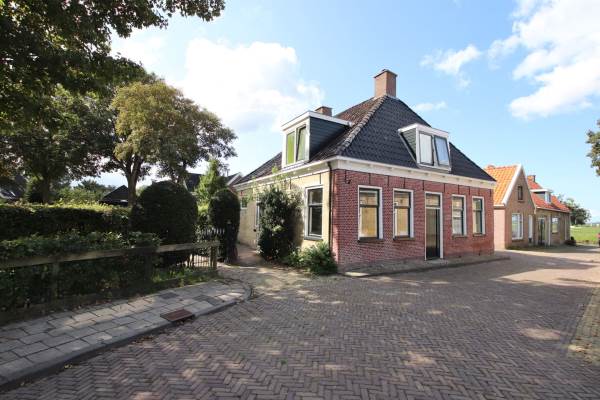 Woning Kerkstraat 12 Tjerkwerd