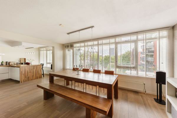 Woning Venetiëhof 13 Amsterdam