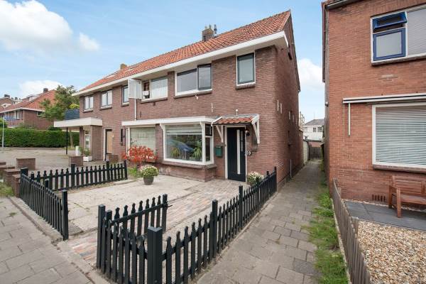 Woning Ruisdaelstraat 19 Alphen aan den Rijn